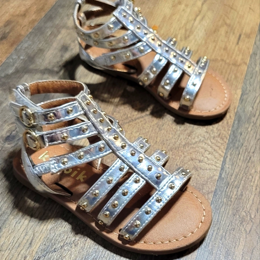 TODDLER Sandals
